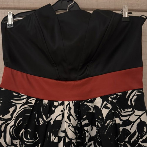 Strapless Ysatis dress with floral pattern, like new