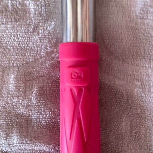 Selfie stick like new, extendable for iPhone with case