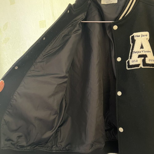 H&M leather women's black jacket with pockets and patches size M like new premium quality