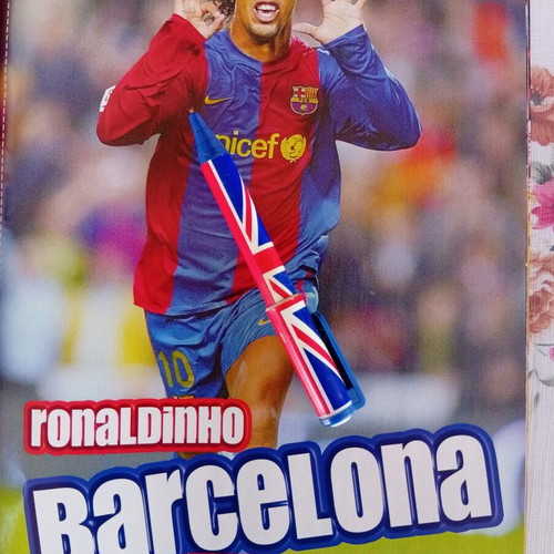 Match Football Magazine issue 10-16/7/2006 like new with Chelsea poster