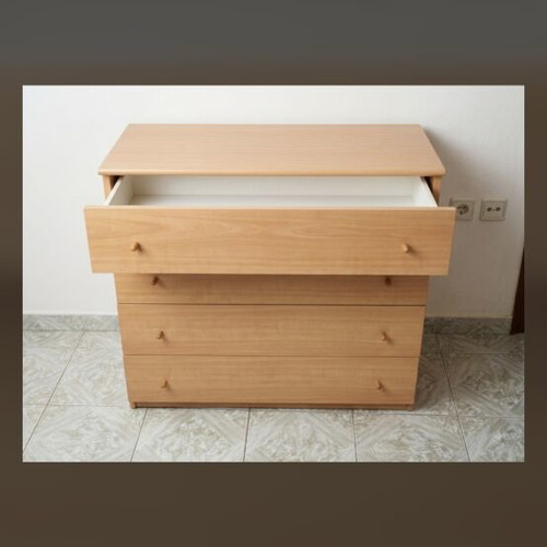 Wooden dresser with 4 spacious drawers