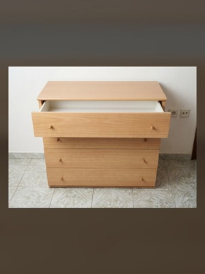 Wooden dresser with 4 spacious drawers