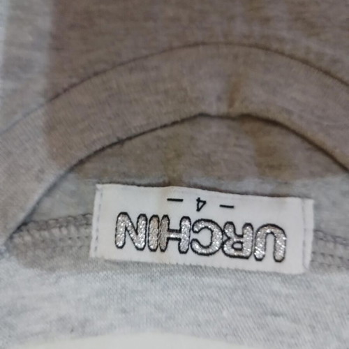 Grey T-shirt for 4-year-old boy like new, size 104 cm