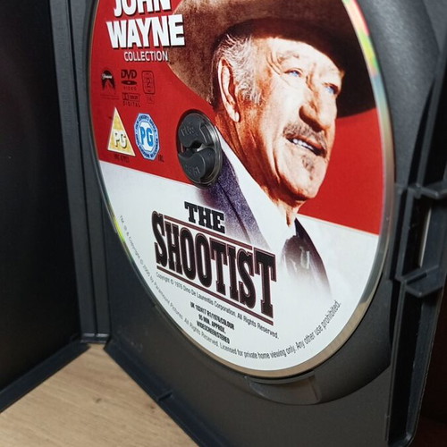 The Shootist DVD like new with English subtitles