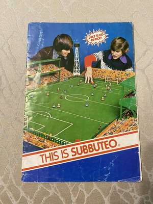 Vintage Subbuteo teams prospectus book since 1977