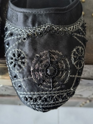 Mules Ethnik satin fabric with embroidery, beads and sequins, used
