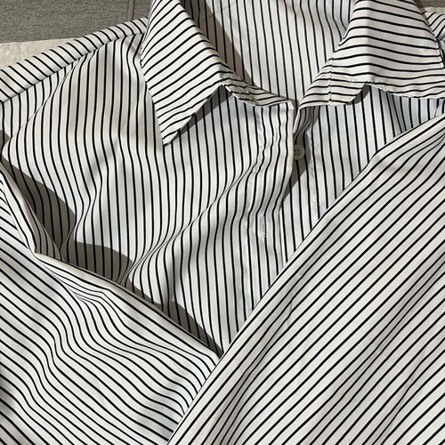 Women's striped shirt like new, white with black stripes