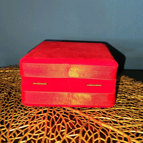 Glass rose new handmade in velvet wooden case