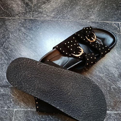 Zara women's sandals like new, size 40, black leather