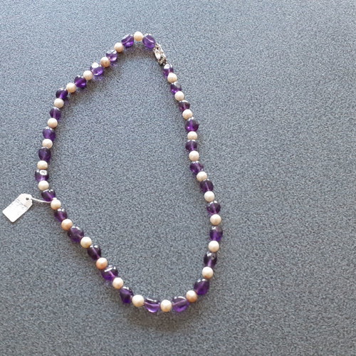Amethyst necklace with pearls new