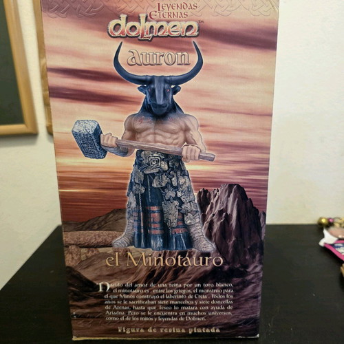 Legends Eternelles Dolmen Le Minotaure figurine new in box