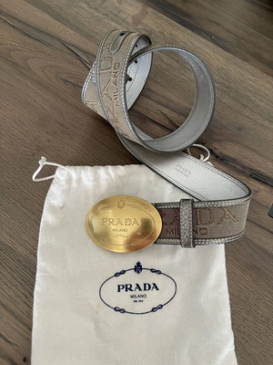 Prada ζώνη δερμάτινη σαν καινούργιο, μέγεθος 85, χρυσαφί και ασημί