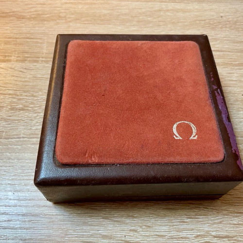 Omega vintage box used
