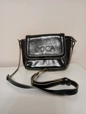 Doca shoulder bag black like new without wear