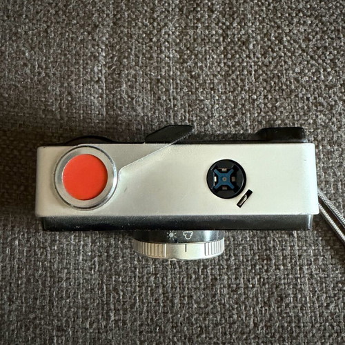 Agfamatic 100 Sensor camera used, analog