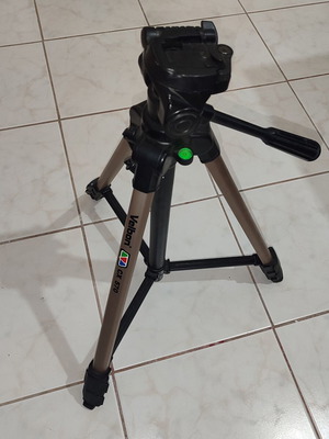 Velbon CX570 camera stand used, good condition