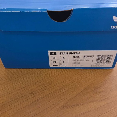 Adidas Stan Smith unisex white sneakers size 39-39.5