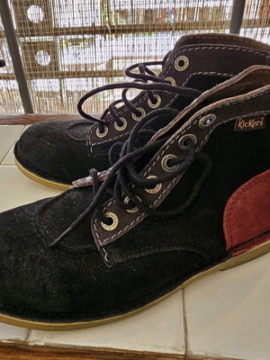 Kickers leather ankle boots like new, size 38, black