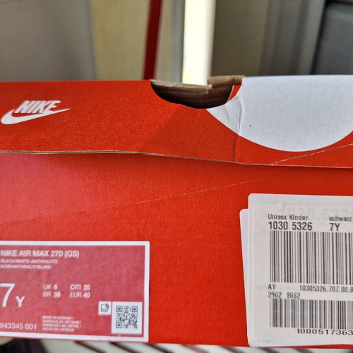 Nike Air Max 270 kids shoes like new, black and white, size 40