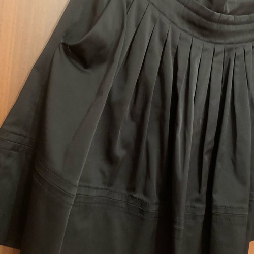 Zara skirt black like new, size large with pockets