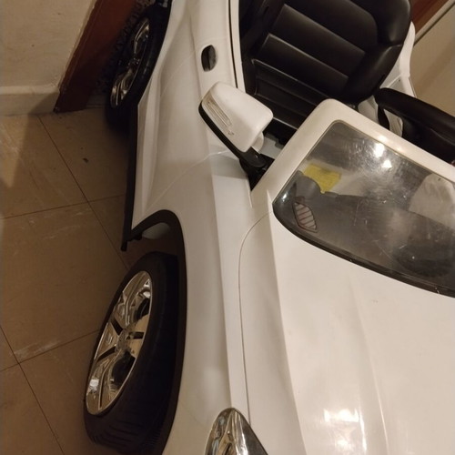 Mercedes Benz GLA Class 12V electric kids car used