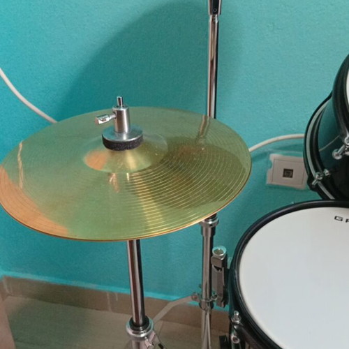 Granite 1047 Mini Drum Kit like new with chair