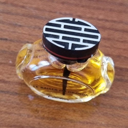 Le Baiser Du Dragon by Cartier 0.25oz/7.5ml Edp Mini Splash like new