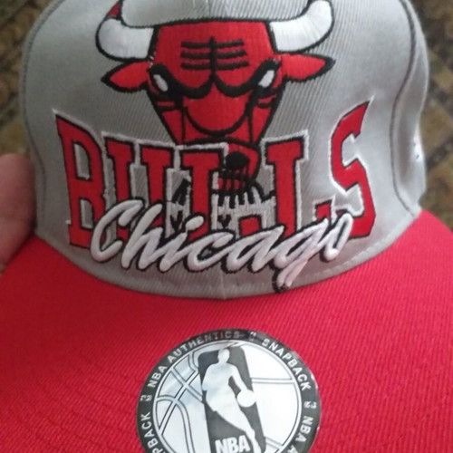 Chicago Bulls NBA hat like new, original