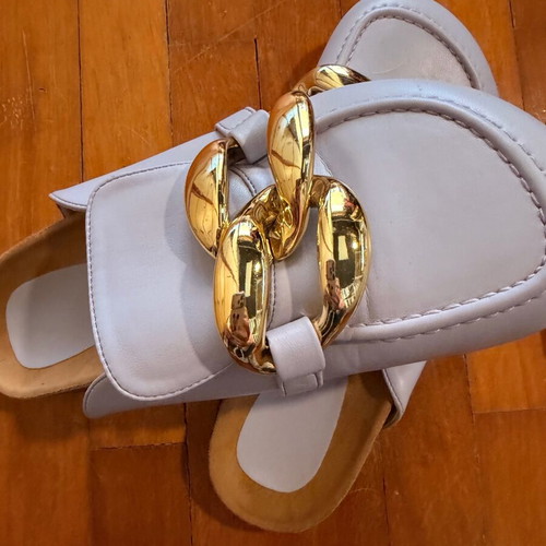Bueno Shoes Lilac Mules like new, gold decoration, size 40
