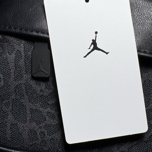 Nike Air Jordan Crossbody Bag brand new, black