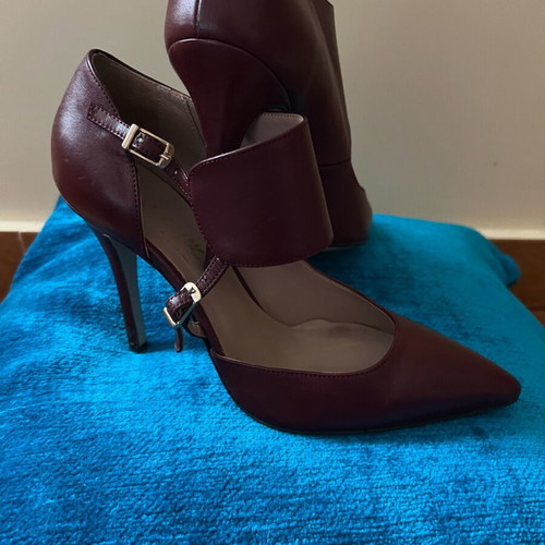 Mark Milan burgundy leather pumps used size 36