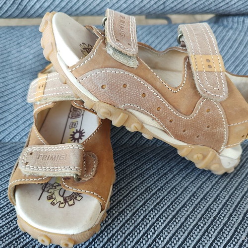 Primigi Leather Sandals Size 31 Like New Beige and Brown