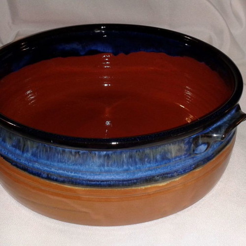 Ceramic giouvetsi from Sifnos like new, 25 cm diameter