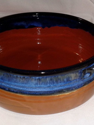 Ceramic giouvetsi from Sifnos like new, 25 cm diameter