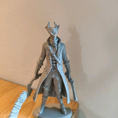 Μινιατούρα Hunter Bloodborne καινούργια, ύψος 14 εκατοστά