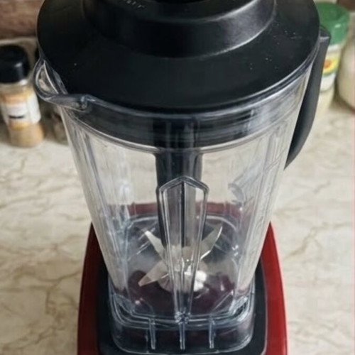 Blender 2800W 3.3 HP 3.9L, German technology & Japanese blades, like new