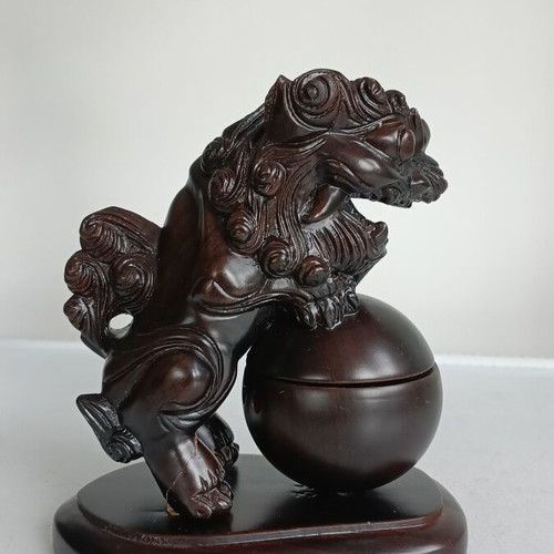 Incense burner made of rosewood with Fu dog new