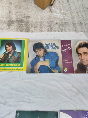 Laiko records like new, pack of 3