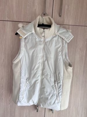 Double jacket with detachable sleeves used, size XS-M, white