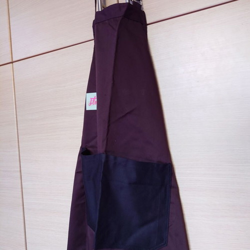 Barista apron like new, brown with black pockets