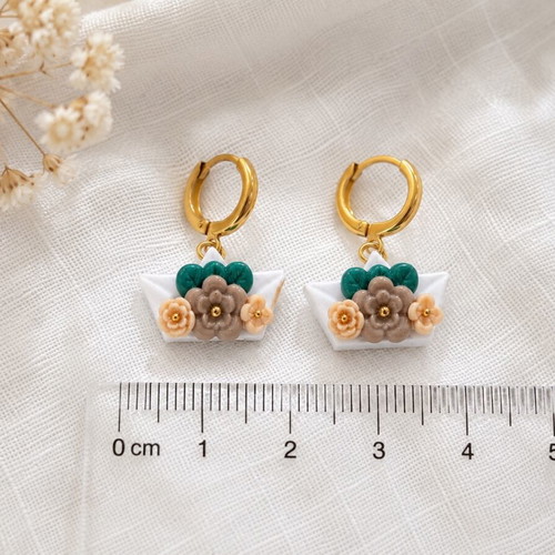 Handmade Earrings Karavakia with Flowers turquoise