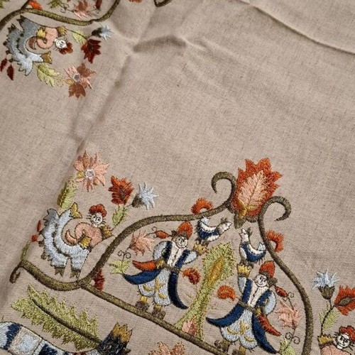 Vintage linen table set of 5 unused with Greek motifs