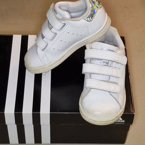 Adidas Stan Smith CF kids sneakers size 23, white with iridescent detail