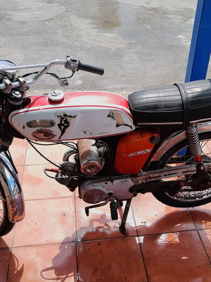 Yamaha FS1 50cc refurbished vintage moped 1973