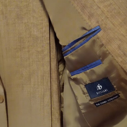Bitsiani Suit Size 42 like new