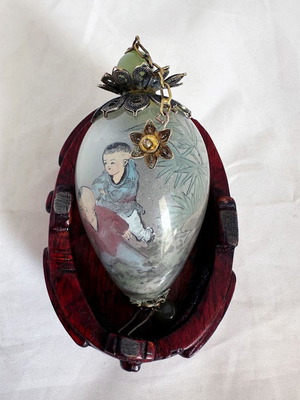 Chinese Decorative Egg Mid Century with Wooden Case used