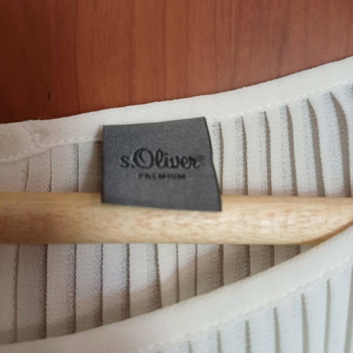 S.Oliver pleated blouse beige, like new, size L
