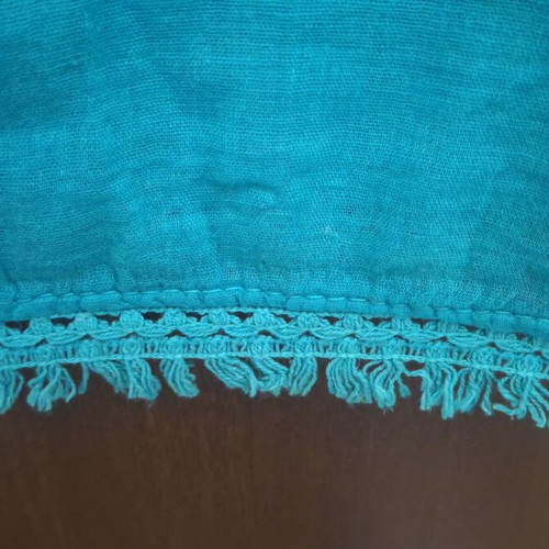 Scarf from India like new, petrol color, elongated with trim