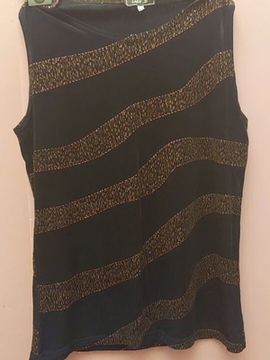 Women's sleeveless lame blouse like new, size 7XL, black