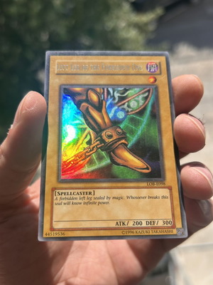 Yugioh Lob Left Leg Of The Forbidden One card like new